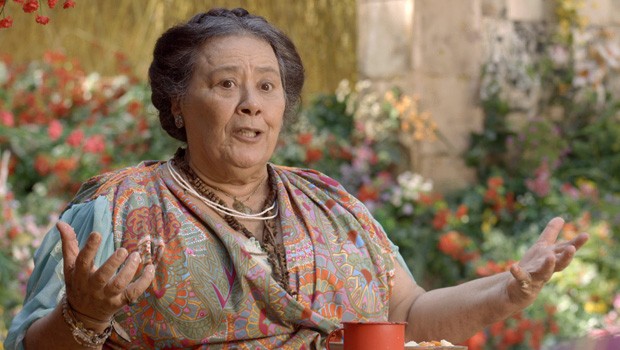 Morreu um dos maiores nomes das artes de Minas Gerais: a atriz Teuda Bara, que fundou o Grupo Galpão de teatro. Ela fez o filme 'O Palhaço' de Selton Mello e a novela 'Meu Pedacinho de Chão' na Globo. Teuda faria 85 anos no próximo dia 1° de Janeiro.