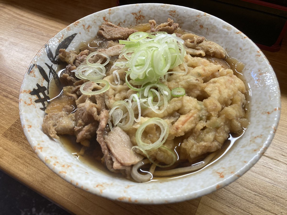 どらやっき 専用 1 上井草にある「とらや」。入れ墨ボクサーの元祖として知られ、ライト級