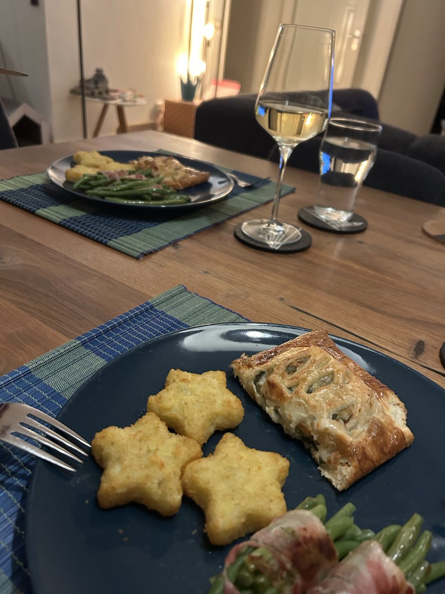 Man wat heerlijk, Richard Groenendijk op tv. Echt zo leuk! En dan na zo’n fijne avond vol gezelligheid. Dankbaar voor. En er waren natuurlijk katten bij!