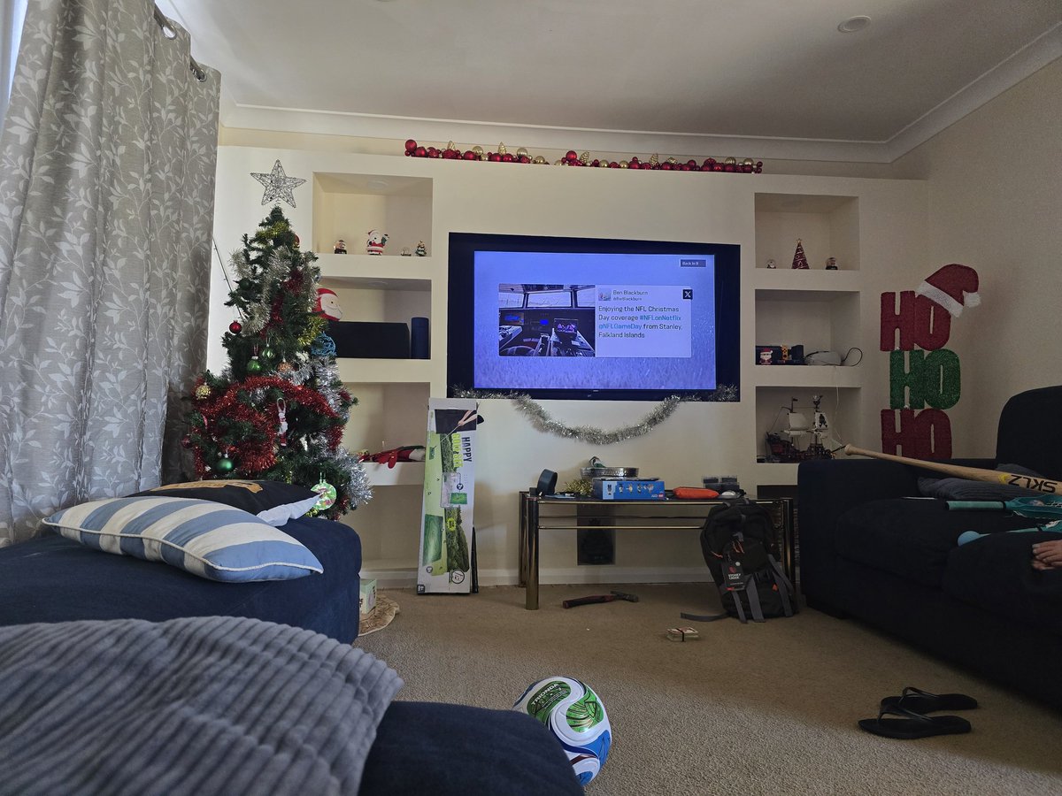 Christmas Day Football, gotta love it

From Albury NSW Australia
#NFLLonNetflix