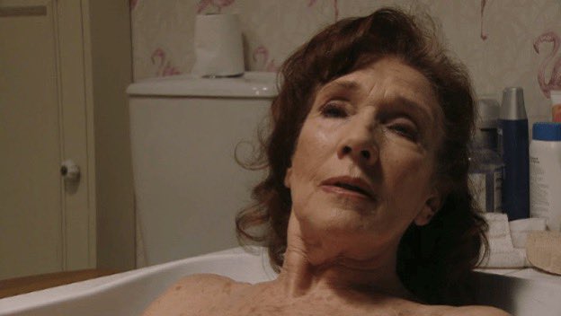 alexr_241's tweet image. Anthony joining these divas by dying in the Vic #EastEnders