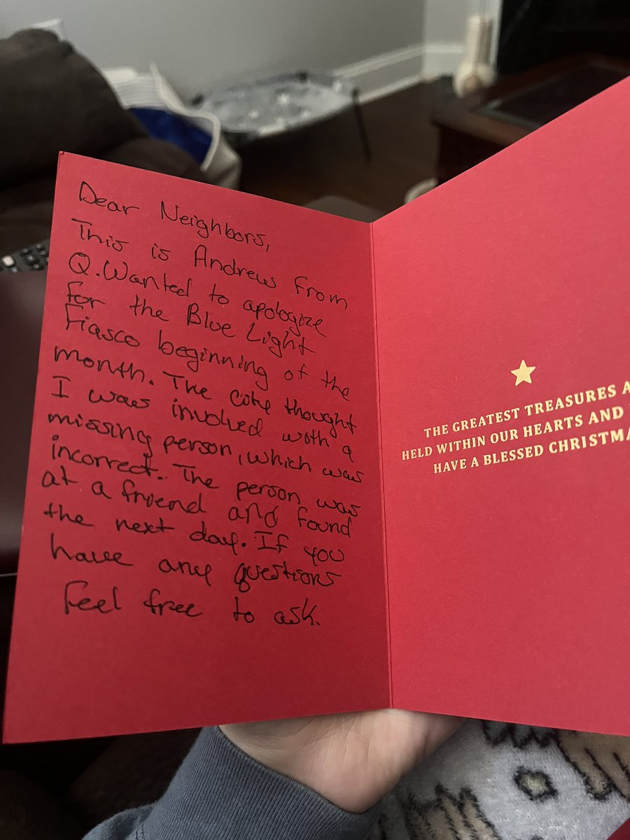 junoiaths's tweet image. someone knocked on my door and left this behind. uhhhhh am i cooked