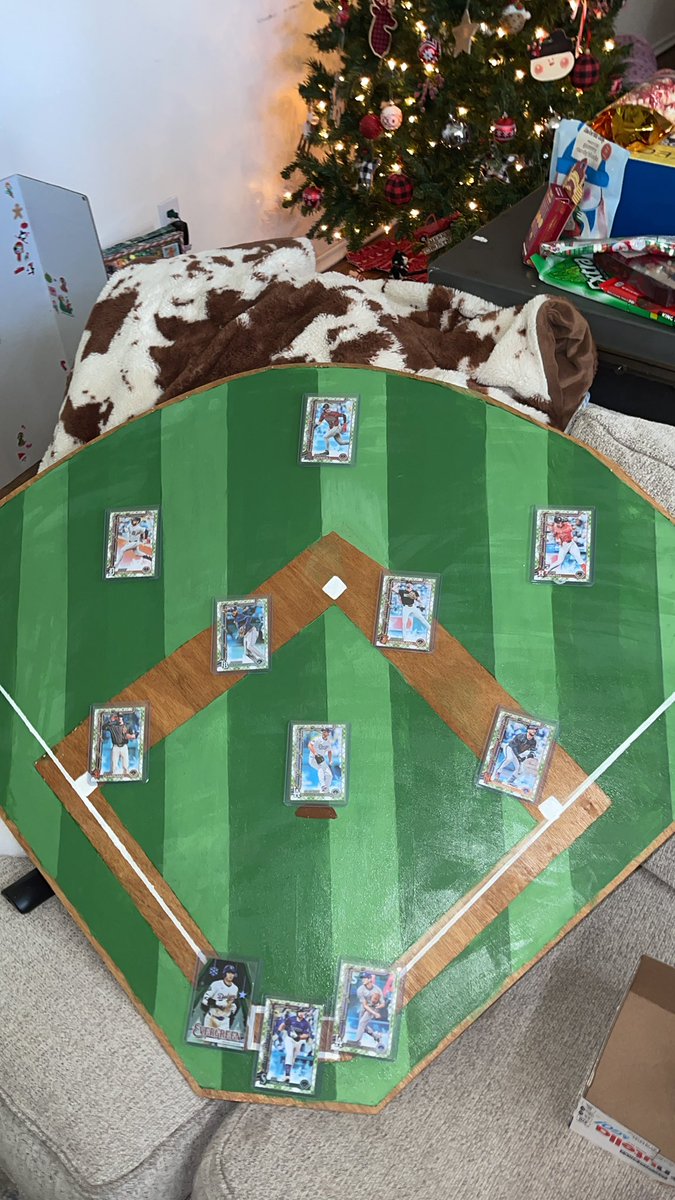 Jackson_Doench's tweet photo. Wife made a feild display for cards! Put the holiday parallels  from advent on there! https://t.co/3cchgM6kT4