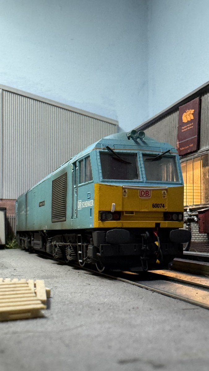 Dale_LaneOps's tweet photo. How about a 60!
Hornby 60074 detailed, weathered &amp; varnished on a modified 21 pin sound chassis to bring the loco to life more.
#TMRGUK https://t.co/sbwzKntodJ