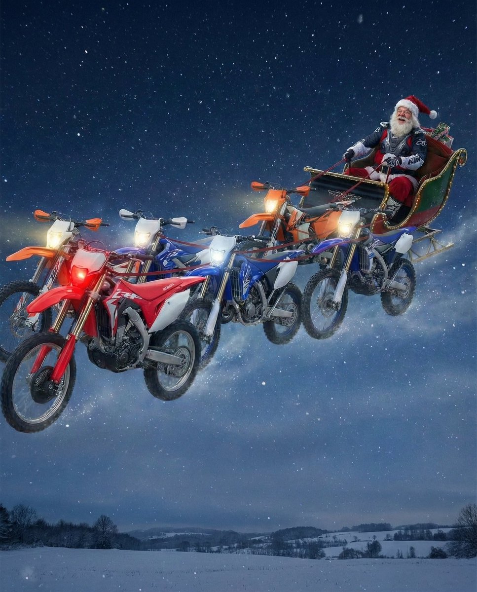 OnlyAtMidtown's tweet photo. Merry Christmas from all of us at Midtown Motorcycles and Scooters! https://t.co/J28qYBl0Q9