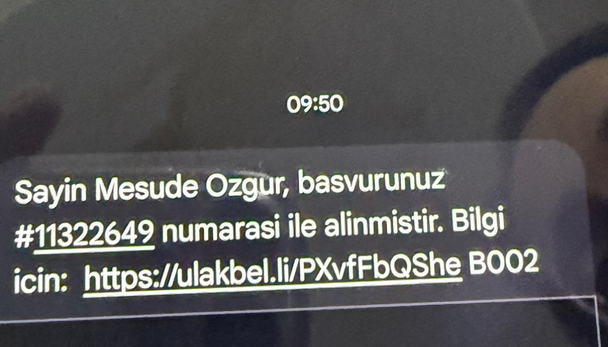 ÖNEMLİ (!)

Değerli Kamuoyu, ilk defa sizden RT ve FAV isteyeceğim, konu benim için çok önemli.. Lütfen destek olun!

İşyerimin alt katına ve garajına sahipsiz hayvanlar için bir barınak yaptım, yaklaşık 15 kedi orada barınıyor, alt katın camı açık, hayvanlar garajla, alt kat