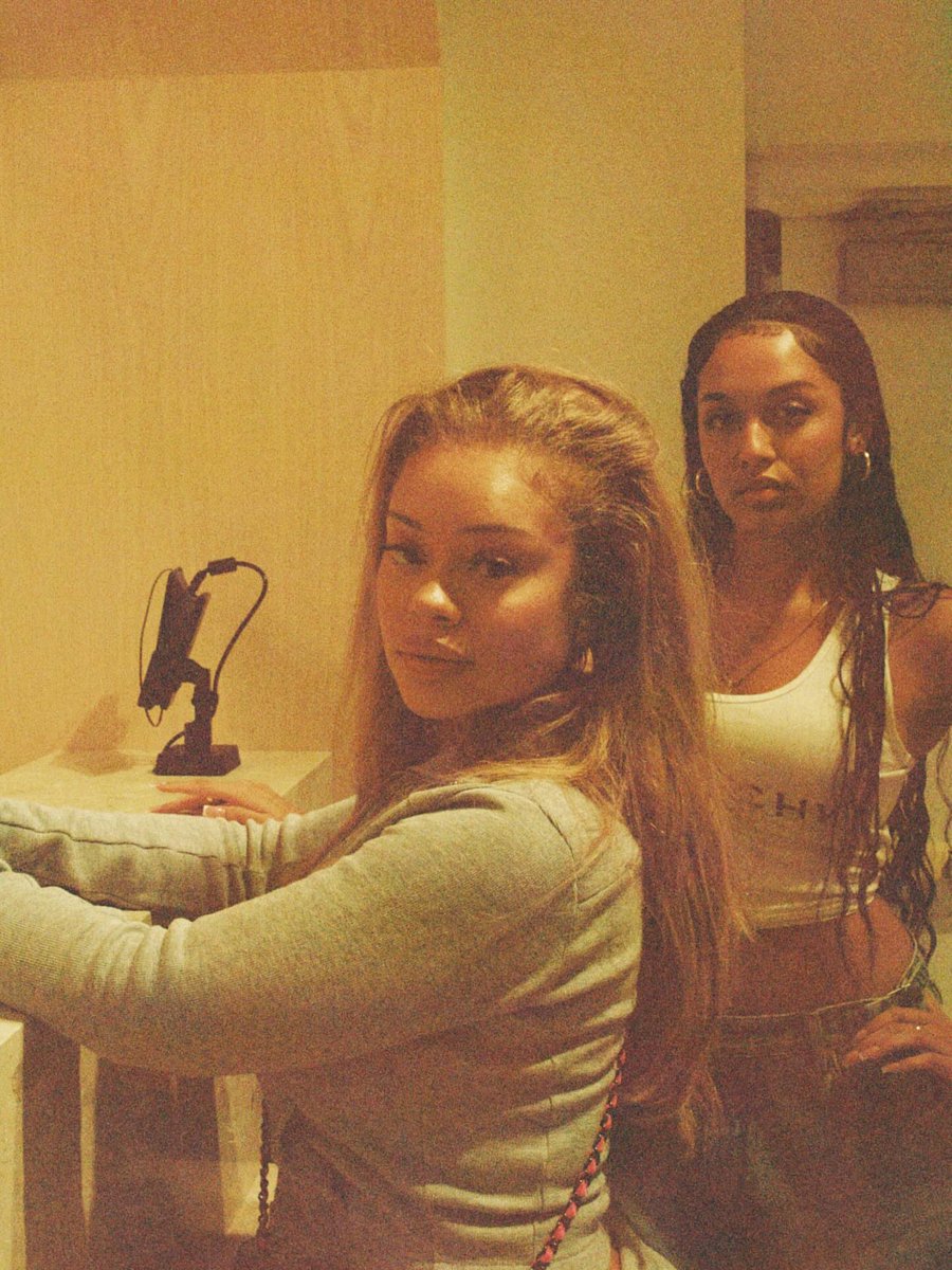 melaninpalace's tweet image. Latto and her sister Brooklyn
Nikole