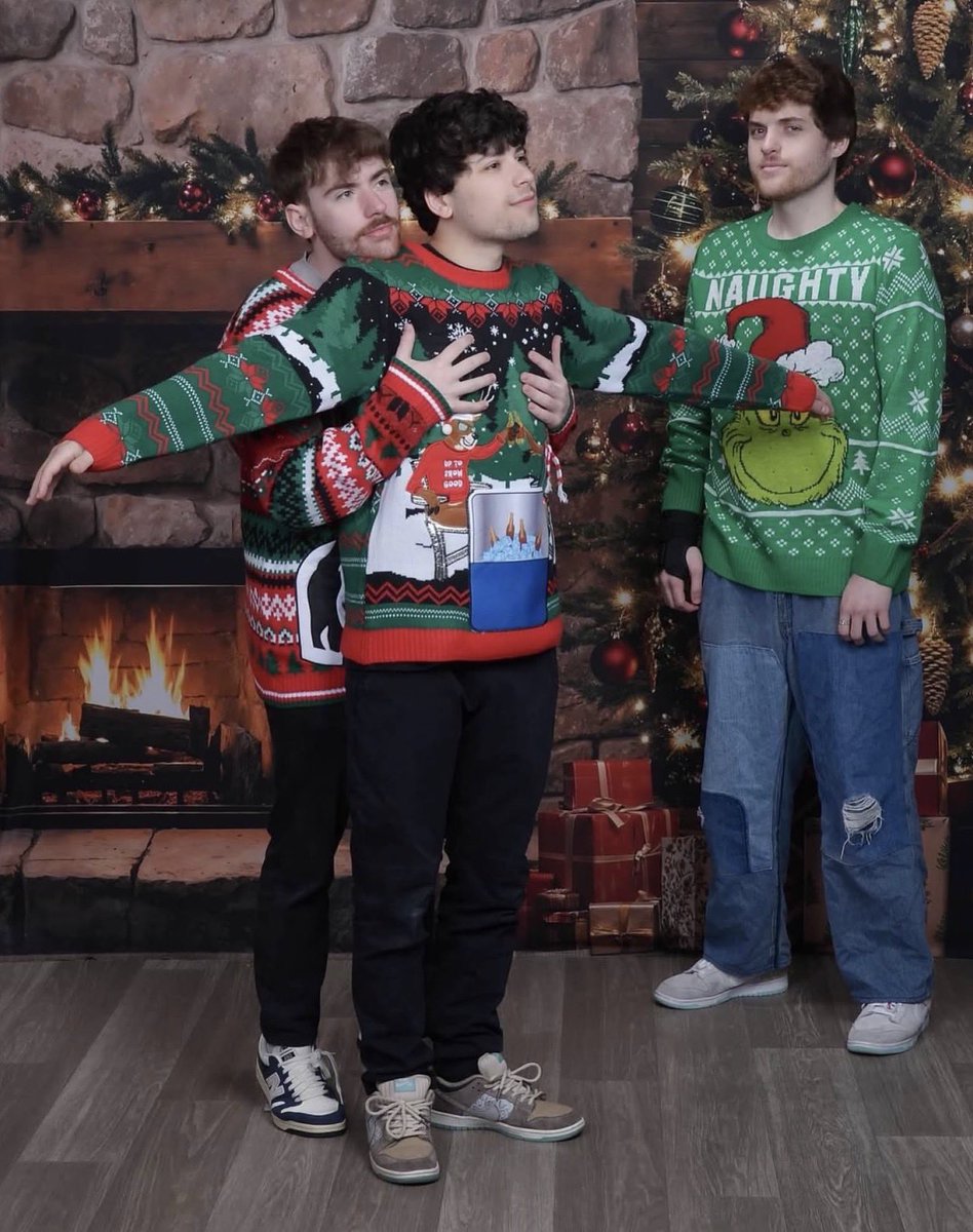 faye 🥄🟩🐷 tweet media