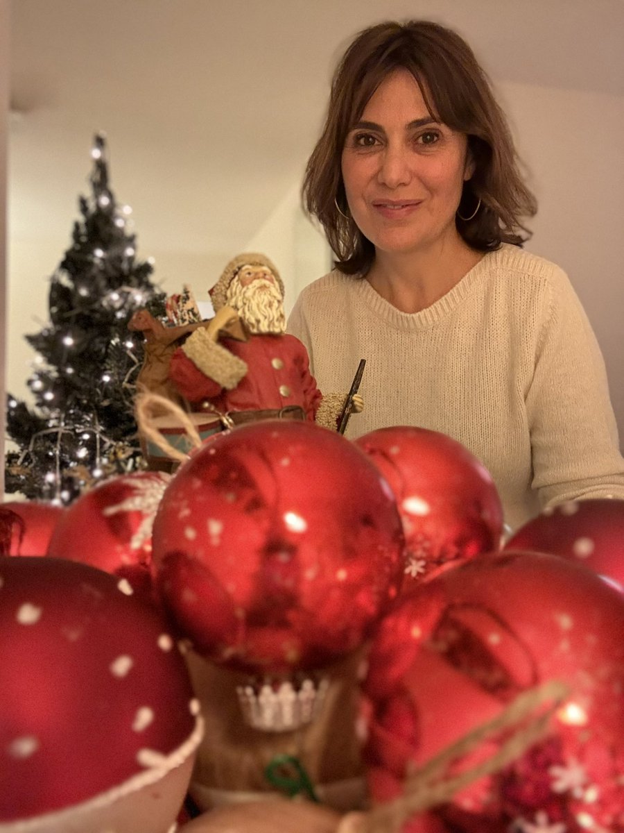 Un Noël tradi cette année, en rouge et blanc, au <a href="/DomaineAllemand/">Domaine Allemand</a> … Je vous souhaite à toutes et tous un « bon bout d’an » comme on dit en Provence 🥰🎄❤️🎁🥂🍾