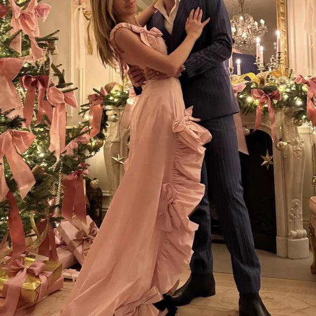 eli and ava king, christmas day 🩷