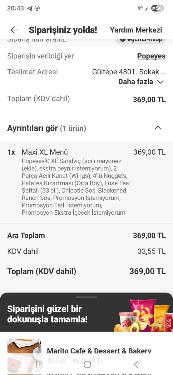 <a href="/PopeyesTR/">Popeyes Türkiye</a> Az önce gelen siparişin içinden çıkanlar. Bin pişman oldum. Rezalet kokuyor. Kokuyu alınca açıp baktım. Hiç bir şeye benzemiyor. Tavuk olmadığı kesin.