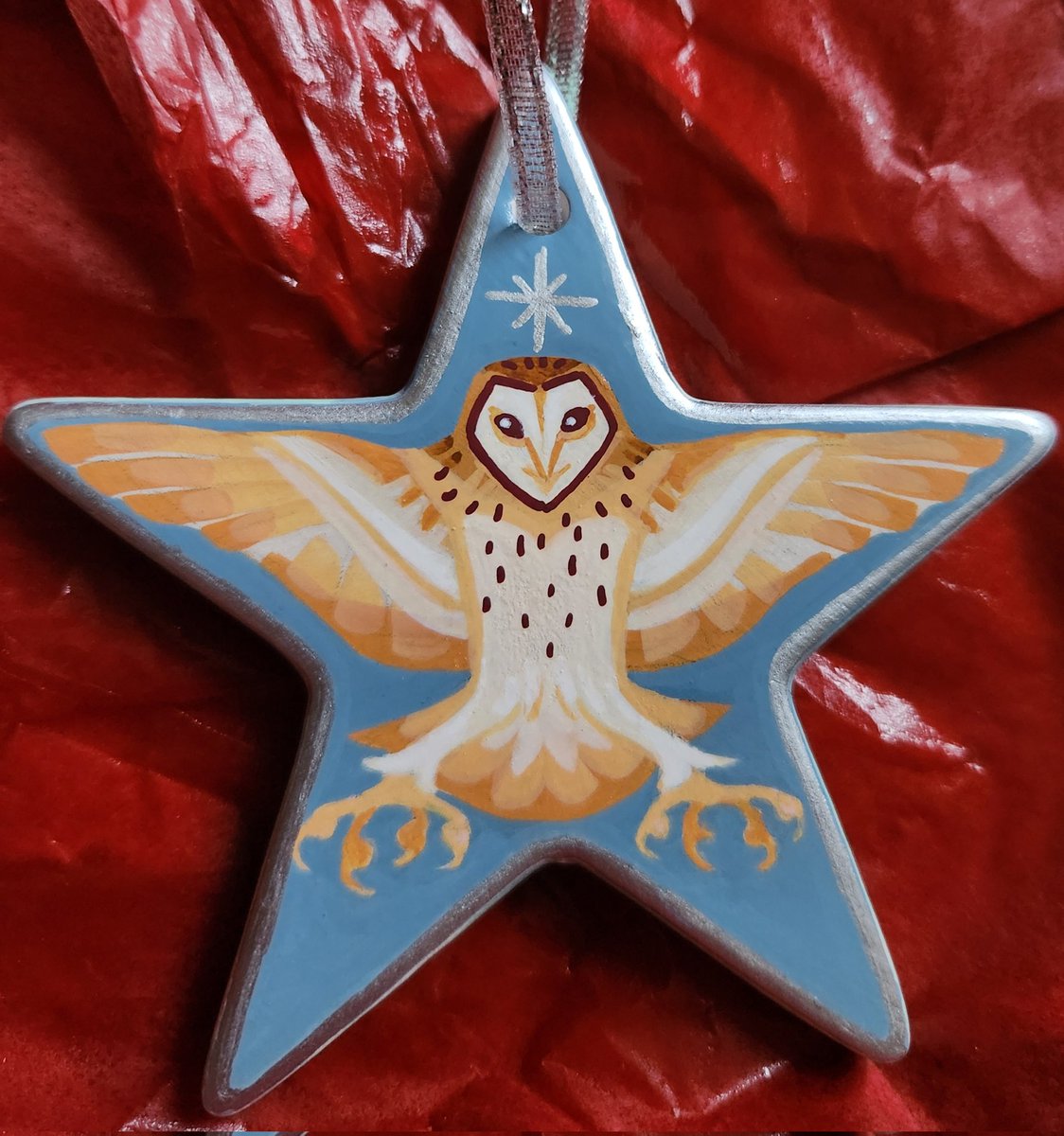 FatBotDraws's tweet photo. Christmas ornaments i painted!! 🐦🐧🕊🦉
#MerryChristmas https://t.co/GATi1T5stm