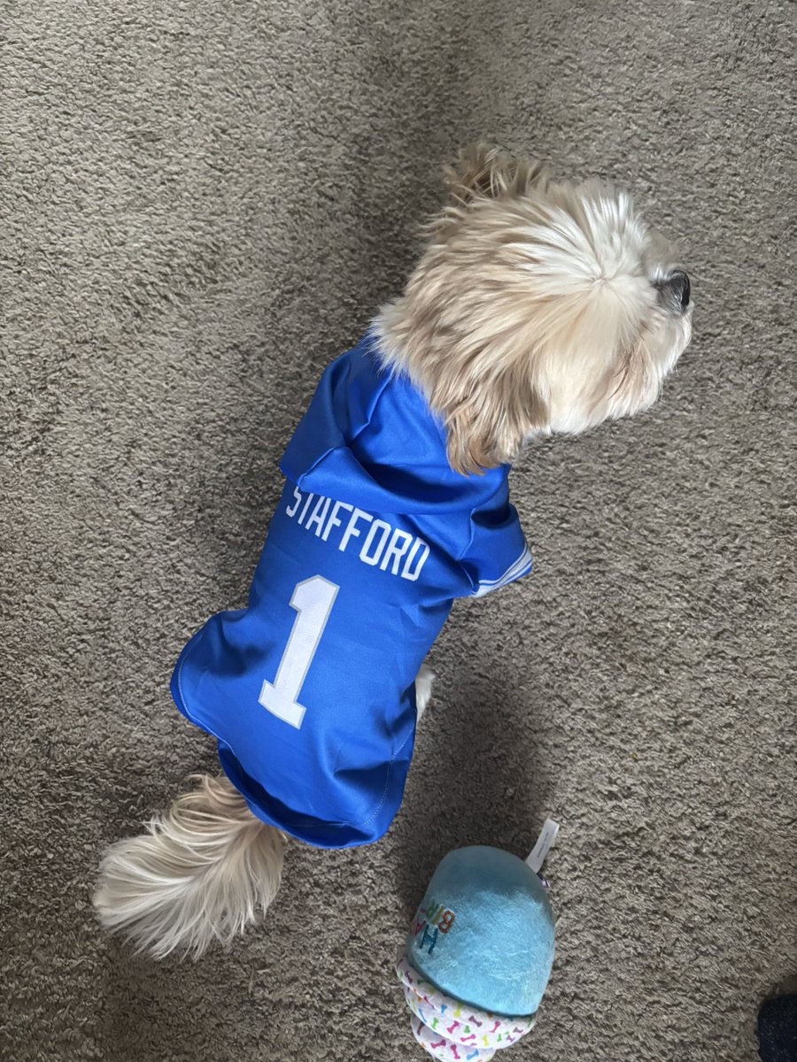 Stafford ready for gameday ✌🏼✌🏼