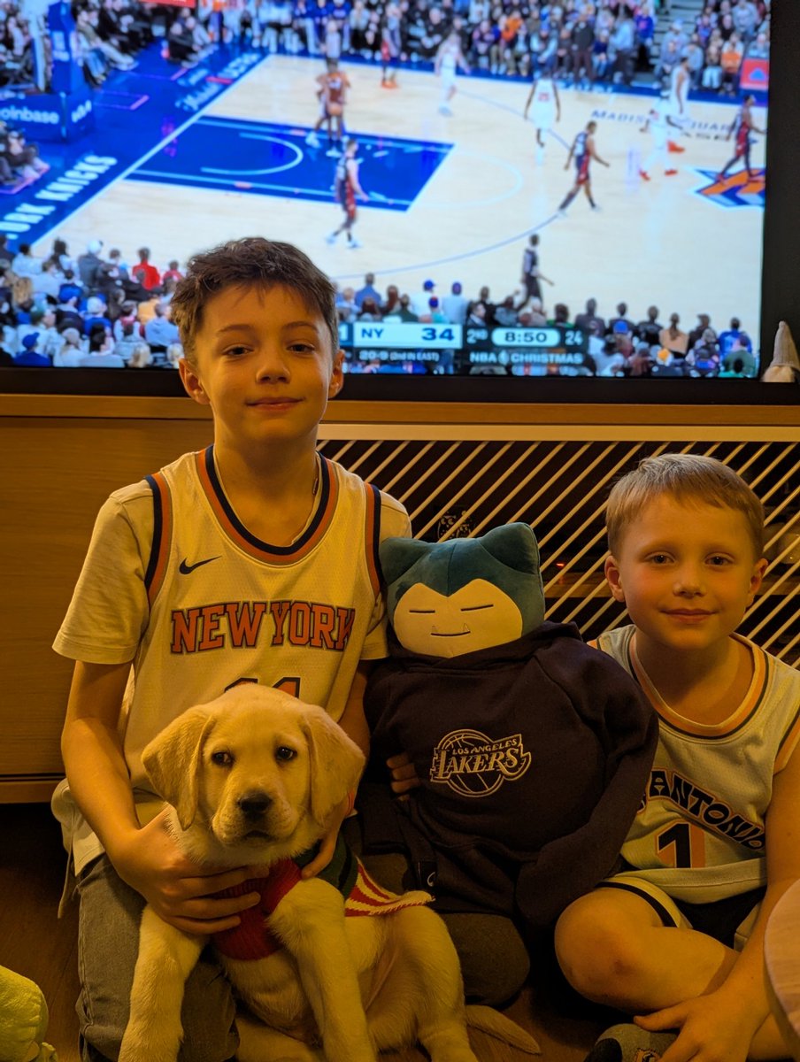 Merry #NBAChristmasDay
<a href="/NBAextra/">NBAextra</a> #NBAEXTRA <a href="/SoFrenchProd/">Remi Reverchon</a>