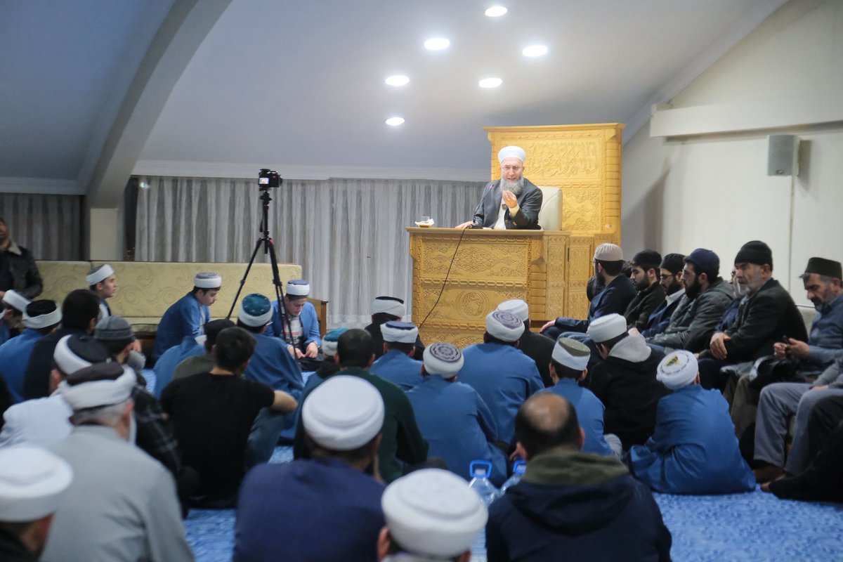 Regaip Kandili’nin rahmet ikliminde bir araya gelerek, gönüllerimizi ilim ve muhabbetle ihya ediyoruz.
Bu mübarek gecenin birlik, kardeşlik ve huzura vesile olmasını diliyoruz. 🌙