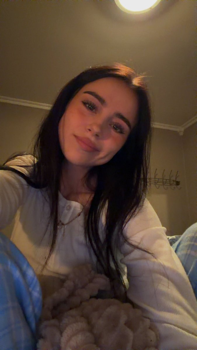 esterbjoru's tweet image. ↗️➡️⬅️↘️