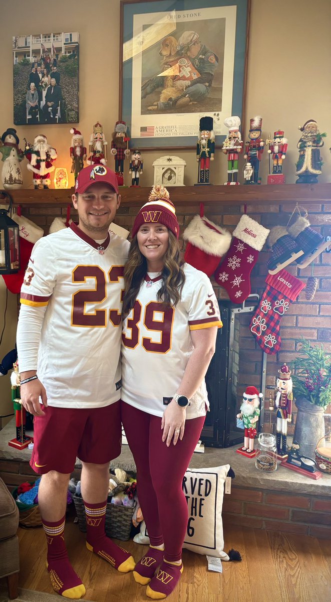 FitStop_Hunter's tweet photo. Merry Christmas from our family to yours!

No matter the record, no matter the players, it’s burgundy &amp; gold ‘til we’re dead and cold.

#RaiseHail | #DallasSucks https://t.co/TuExwaLQDT