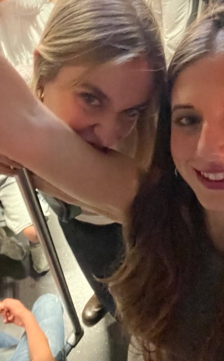 psychosaru's tweet image. il miracolo di natale vita salvata in corner
vi amo da morire famiglia