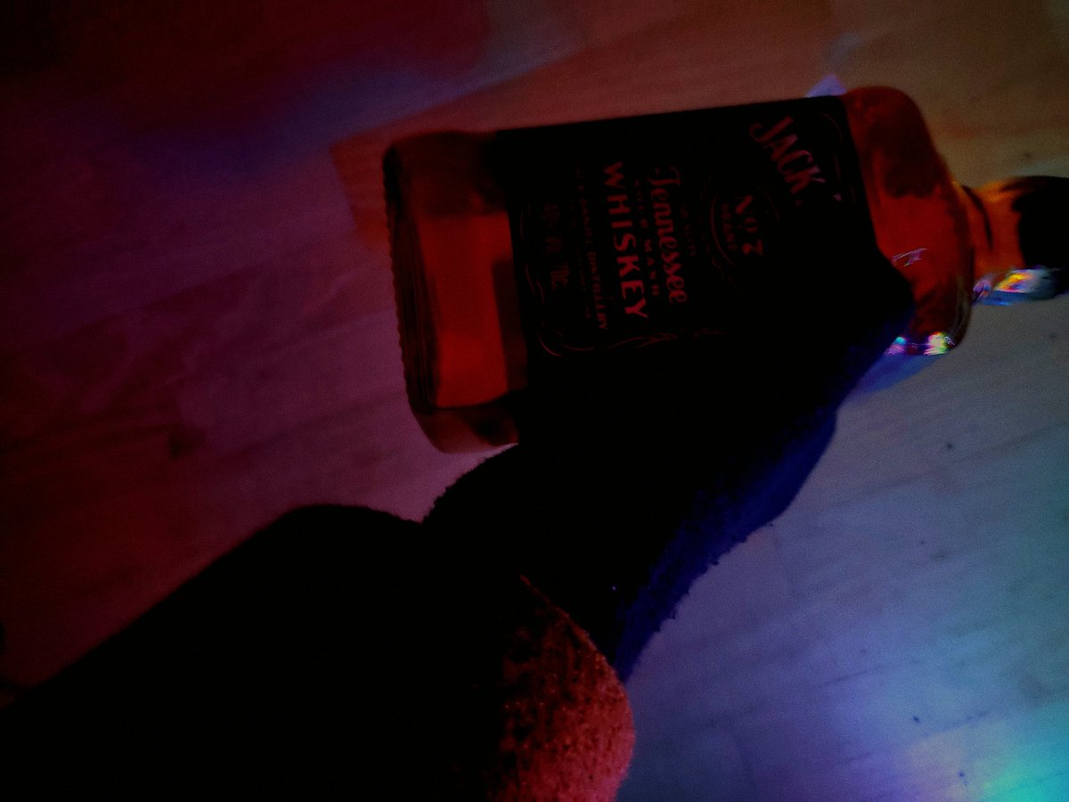 akechihints's tweet image. Akechi Hint!: akechi is a! fucking fucking hintaholic! hes going to! drink away! hintmas! fuck! fuck! fuck!!!