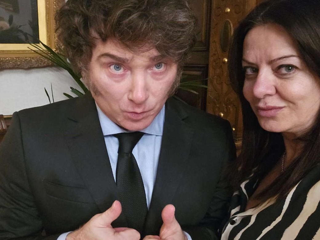 riellodecba's tweet image. Como tengo espíritu navideño, va mi “regalito” a la nueva rica @SPettovelloOK 😎❤️…

Días atrás el muy buen periodista @LucasMella contó que la Ministra iba a comenzar un exótico viaje a Singapur por casi dos semanas, con una agenda oficial de apenas tres reuniones…me llamó la…