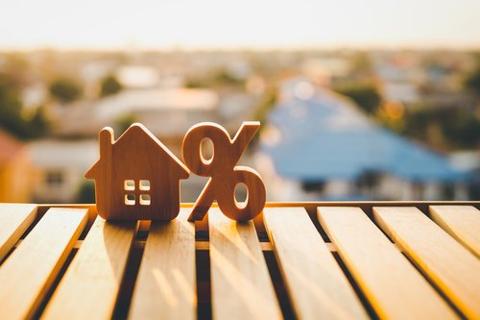 Nearly 30 million households, or 54% of primary mortgage-holders, have mortgage rates at or below 4%. tinybfs.com/t/zTAR2B