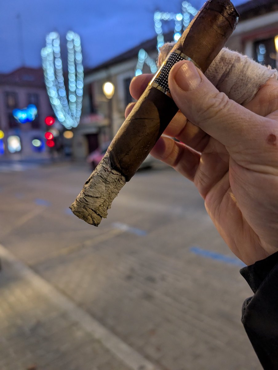 Sean ustedes todo lo felices que merecen. Feliz Navidad