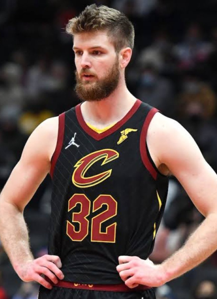 Agazimtipster's tweet photo. Este individuo é odiado pelo seu time! Simplesmente não recebe a bola.
#FreeWade https://t.co/2ttZYIEq3q