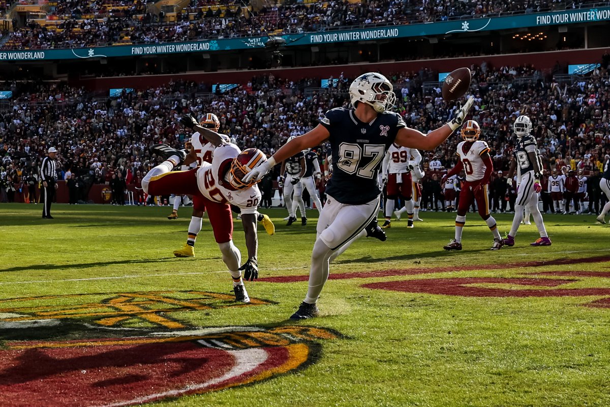 dallascowboys's tweet photo. ✋✋✋
@jqfergy11 | #WASvsDAL https://t.co/hG4N6wOWIO