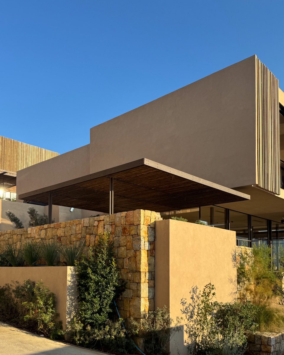 İç ve dış cephe dekoratif sıva imalatlarını yapmaktan büyük gurur ve keyif aldığımız Lujo otel..
Kaliteli malzeme, profesyonel işçilik için Nav Decor / Novacolor..

Desing &amp; Photo : <a href="/ahmetalatas/">JalenMcMillanFan</a> 
______________
#novacolorturkey #navdecor #novacoloritalia #concretebynovacolor