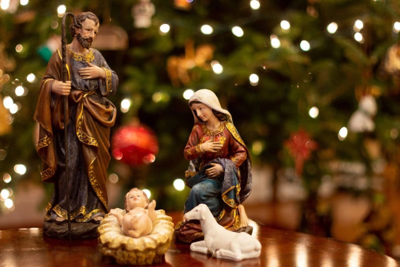 azmartinique's tweet photo. Merry Christmas to all of you! Like in most countries of the world today, in Martinique, we celebrate the birth of Jesus. To know more about Christmas in Martinique, see here: https://t.co/AyDCTipOIU https://t.co/EuroVRIZKH