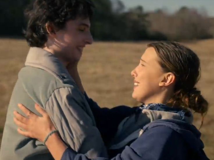 elmiwis's tweet image. O assunto mais comentado é qual desses dois vai ser endgame.