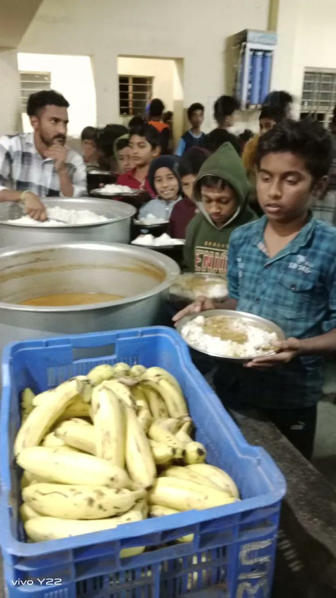 Dinner photos #SocialAudit_SWDMeals #SocialWelfare_Karnataka