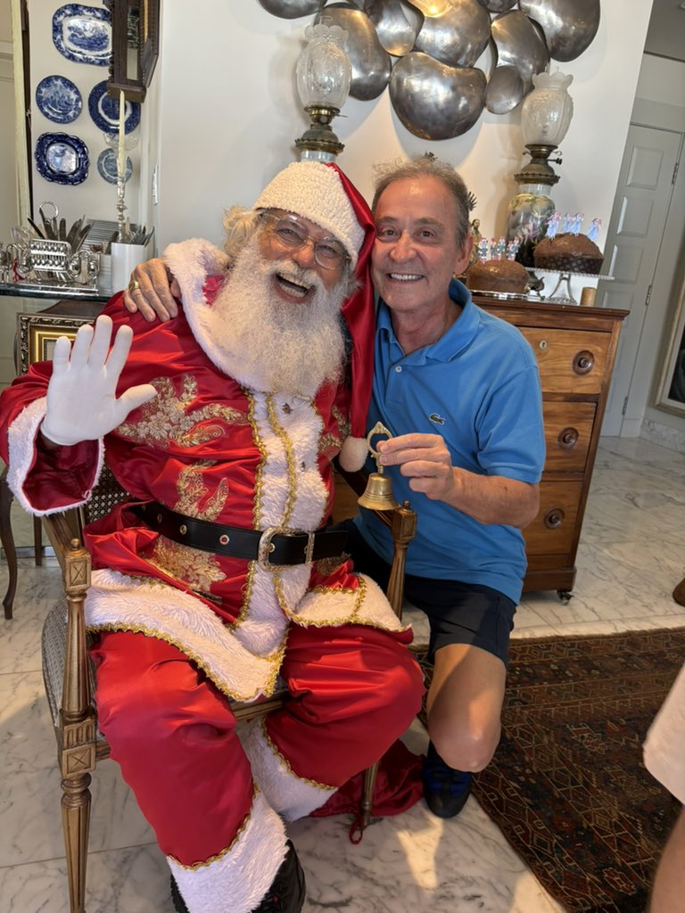 gatto1958's tweet photo. Feliz Natal https://t.co/njk0aXL5ud