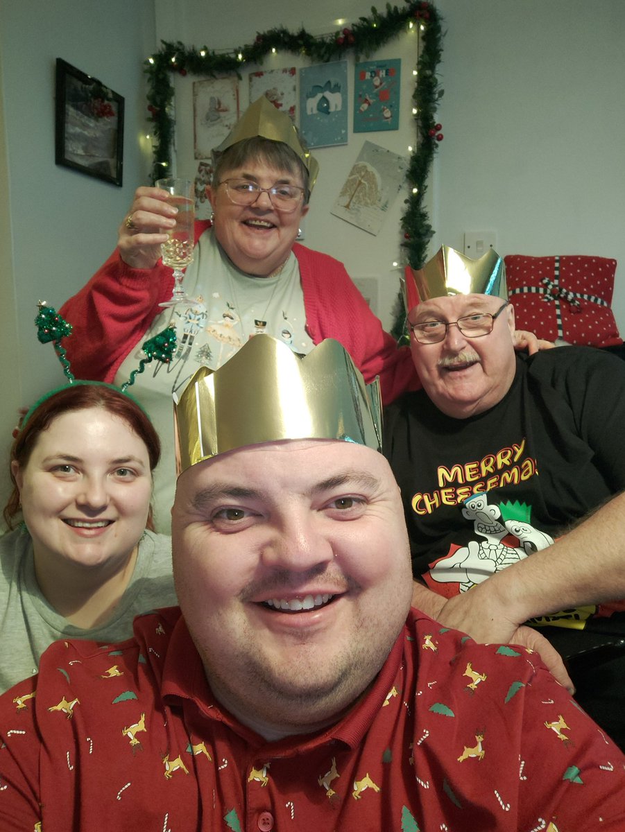 Merry Christmas to all our family and friends, love from the Rutherfords! 🧑‍🎄🎄❤️