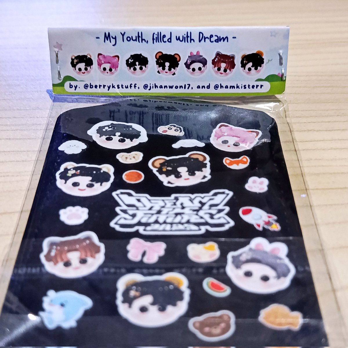 needsc0ffee's tweet image. #happymails #freebies ──★ ˙💌ᩚ

from kak achaa @jihanwon17
thank youuu freebiesnya yaa kak 😩🩷 cahol dreamiesnya lucuk bangettt, adaa stiker renjunnya juga yang gemayy huhuuuu. sangat sukaaa! 😚🤏