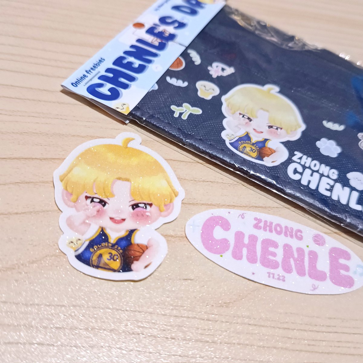 needsc0ffee's tweet image. #happymails #freebies ──★ ˙💌ᩚ

from kak @jihanwon17 
freebies spesial birthday chenle gemasss, aku dapet cawal lucukkk dan useful iniii 🫶 terimakasiii banyak kak achaaa 🩷