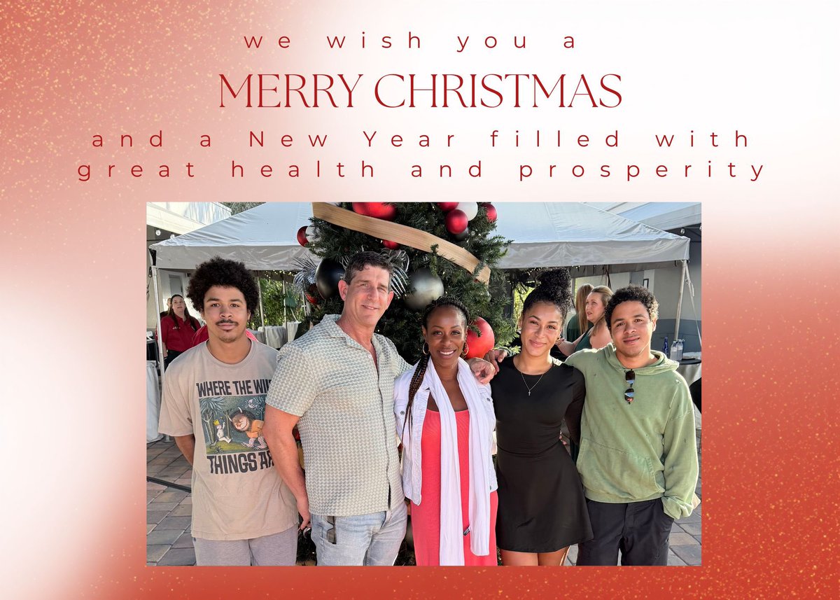 DrKFried's tweet photo. Merry Christmas! 🎄✨❤️ https://t.co/C9A9j2vSHO