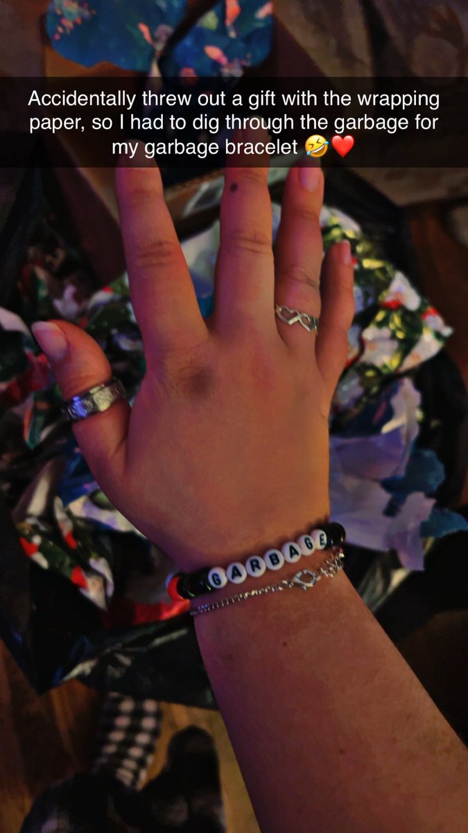 YoMeAng's tweet image. Merry Christmas!!! ❤️💚