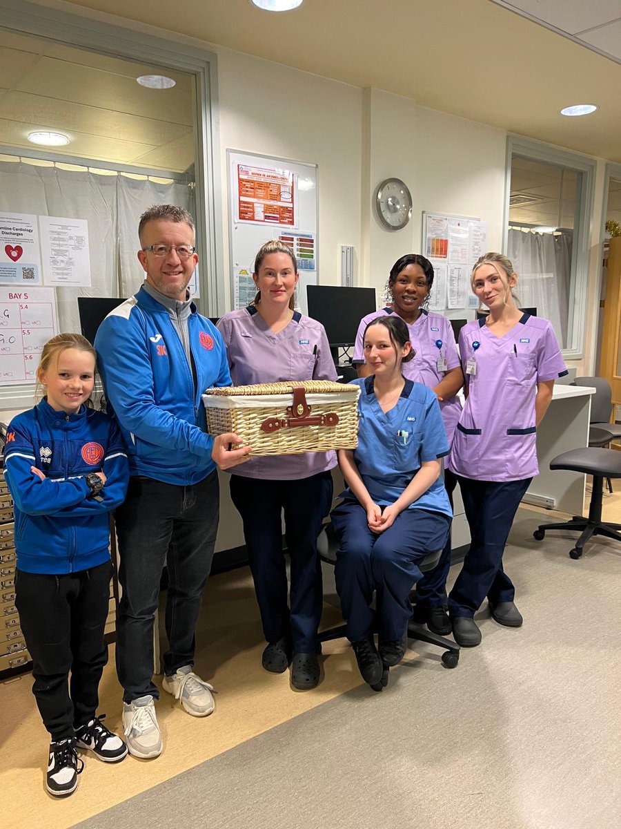 On a personal note,we couldn’t leave without dropping by at Kilverstone Ward who looked after our team manager earlier this year. It was great to see some of the staff again who provided such great care.We gave them a hamper of treats to see them through the festive period 🎄🎅🏼🎁