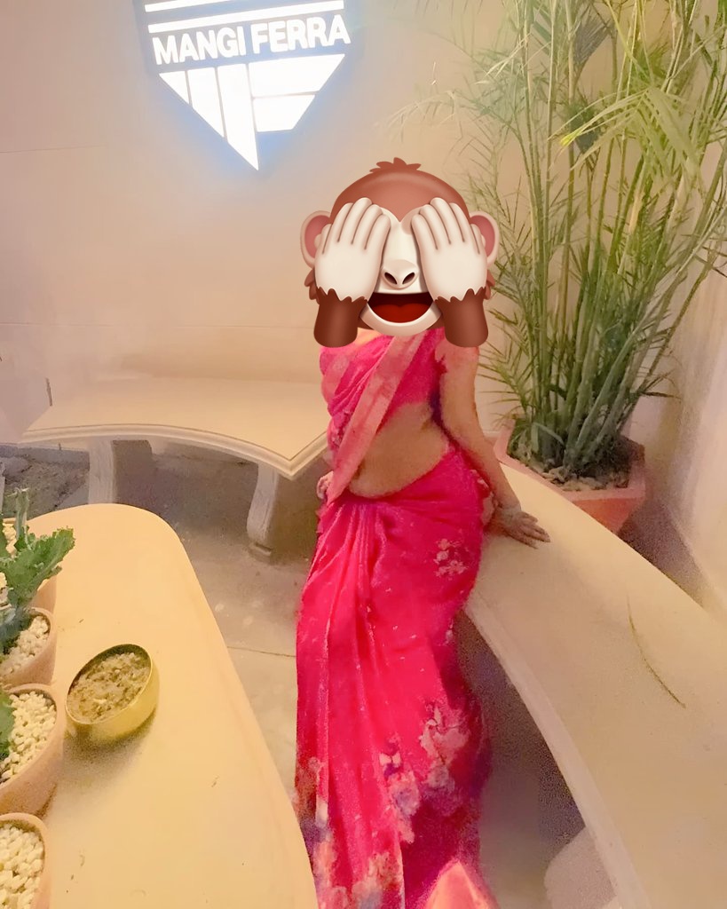 lily_islam87402's tweet image. ♥️where grace meets confidence and office colleagues make every workday brighter—celebrating timeless saree style with a modern professional touch. 

#sareefashion #modernwoman #officestyle #workwearfashion #modernsaree #corporatechic #elegantlook #womenatwork #professionalvibes