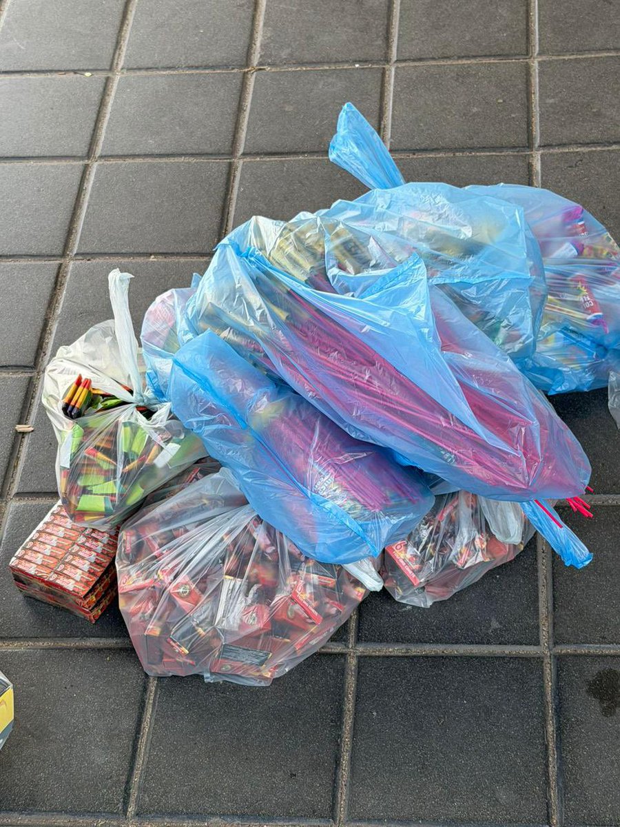 Desarticulamos más de 1000 puestos de venta ilegal de pirotecnia: $139 millones en mercadería, el doble que el año pasado. 🧨🚫