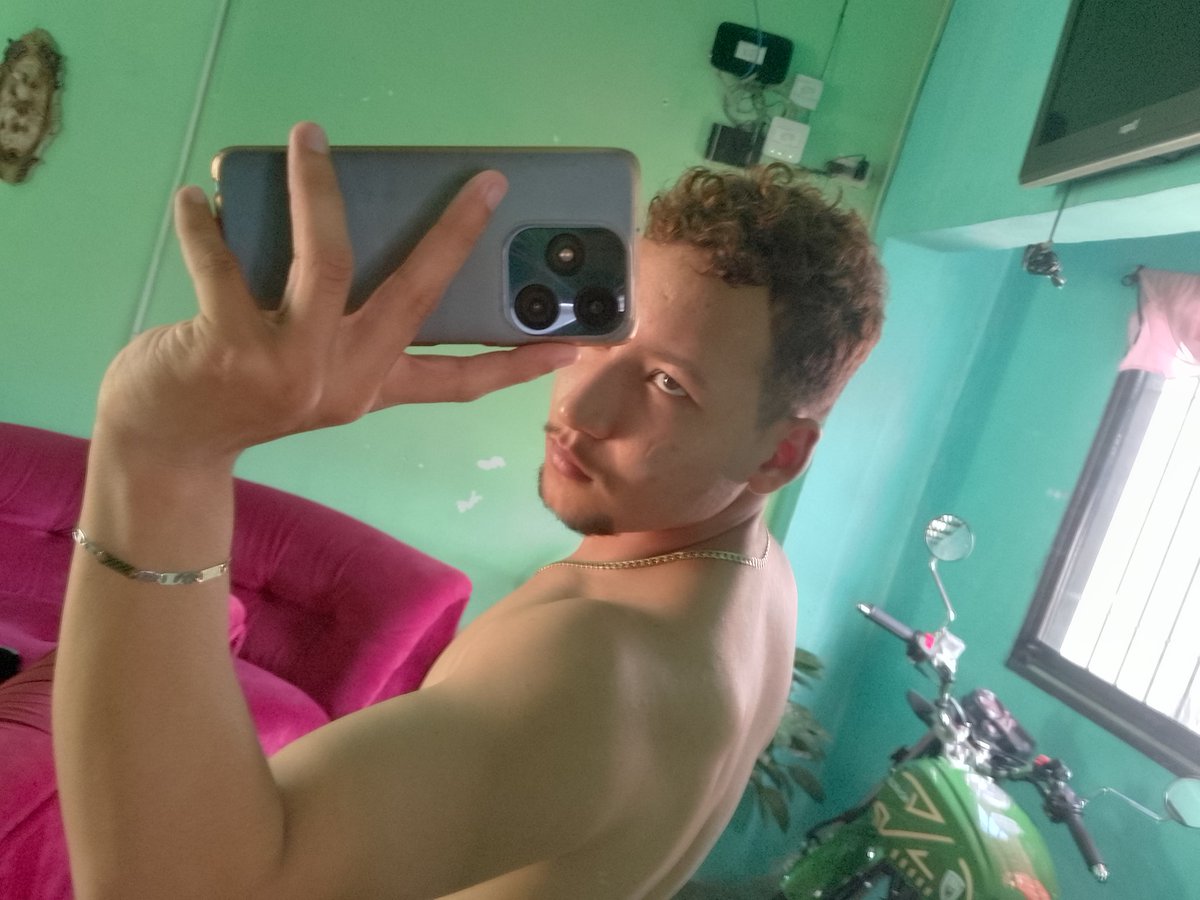 TripleYei's tweet photo. Hola! Si se reportan me reactivo con la cuenta xd https://t.co/WQdEYeRuXq