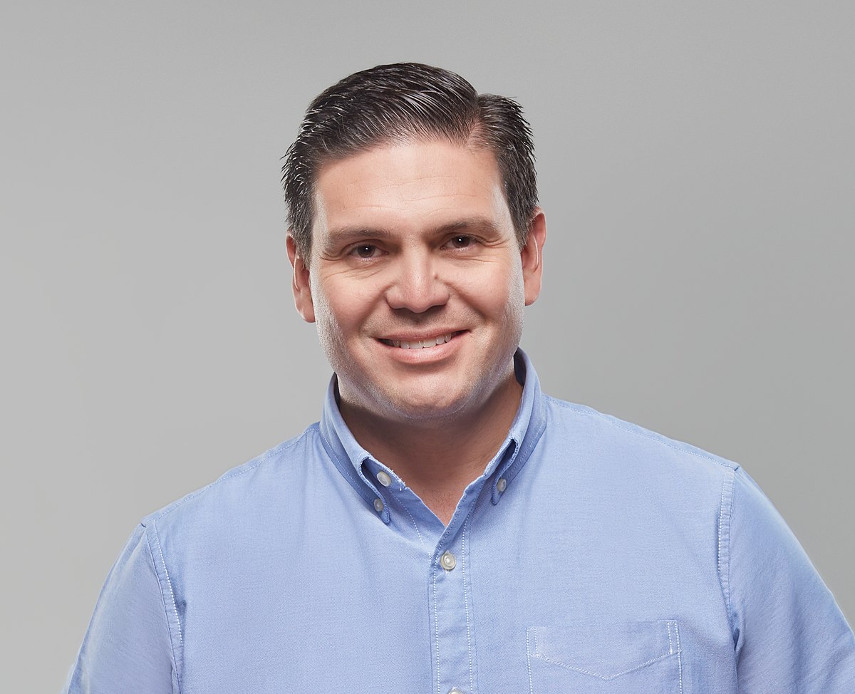 #ATENCION
Usted votaría por Juan Carlos Pinzon <a href="/PinzonBueno/">Juan Carlos Pinzón Bueno</a>?

🔁 No
❤️ Si