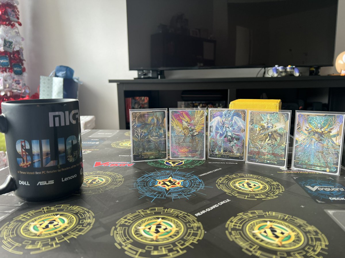 A nice lil christmas morning… got some coffee and doing a lil deck editing