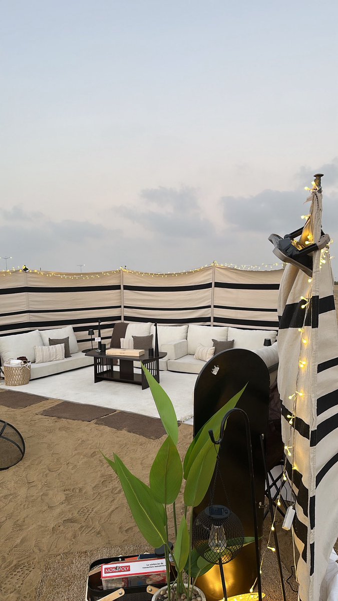 sofya2021's tweet image. طعس وغدير وقمر ونجوم منثورة .. 🌴🪾❄️🧣🌙🌟