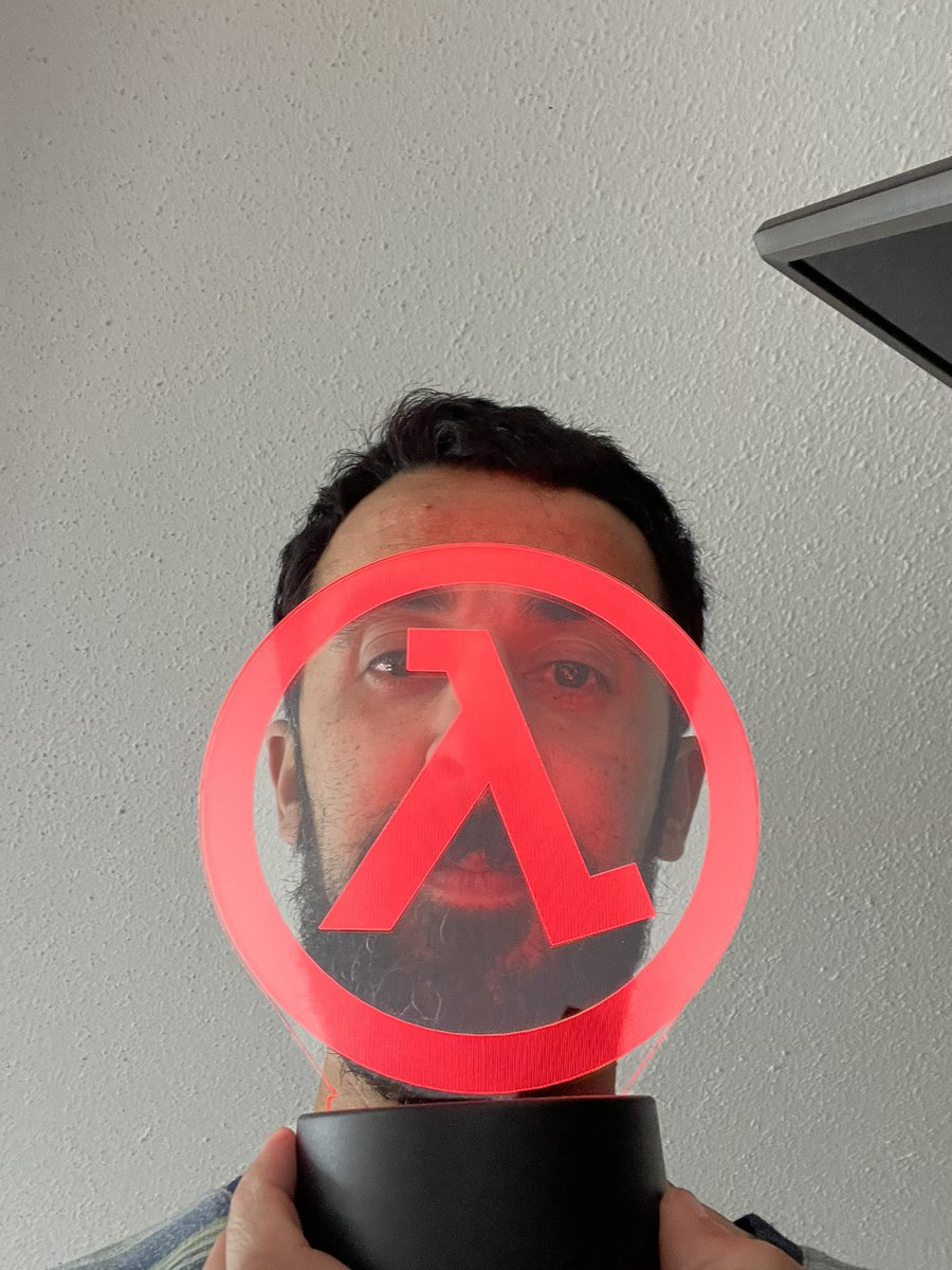 KirePod's tweet image. Señora Claus sapeh!