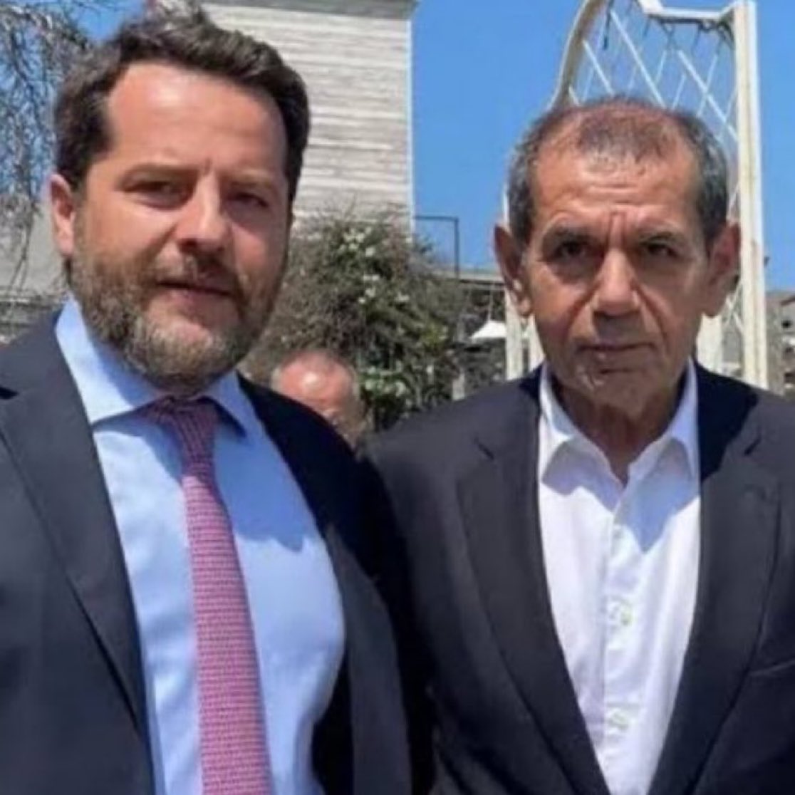 334FENER's tweet photo. Hatırlatma;

•Erden Timur ülkenin en büyük yasadışı bahis baronu Veysel Şahin’e 24 daire sattı

•Dursun Özbek kırmızı bültenle aranan yasadışı bahis baronu Fedlan Kılıçaslan’ın bahis sitesi reklamını yaptı https://t.co/20G5EeJvTi