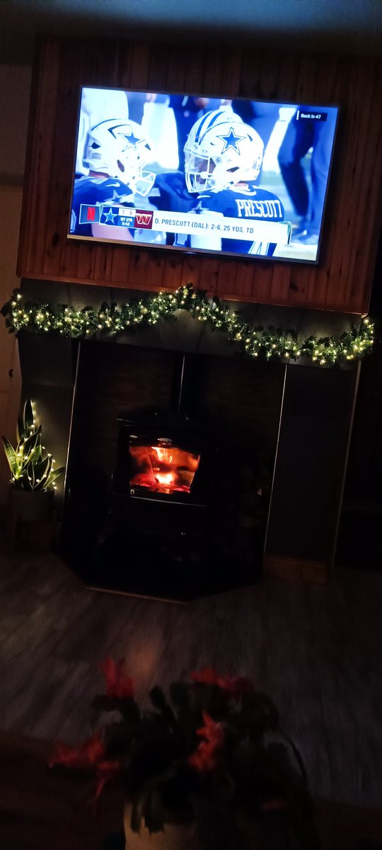 CassHolmes7's tweet photo. @nflonnetflix Go Cowboys! 
 from Roscommon, Ireland 🇮🇪 https://t.co/9FgEM4fT3b