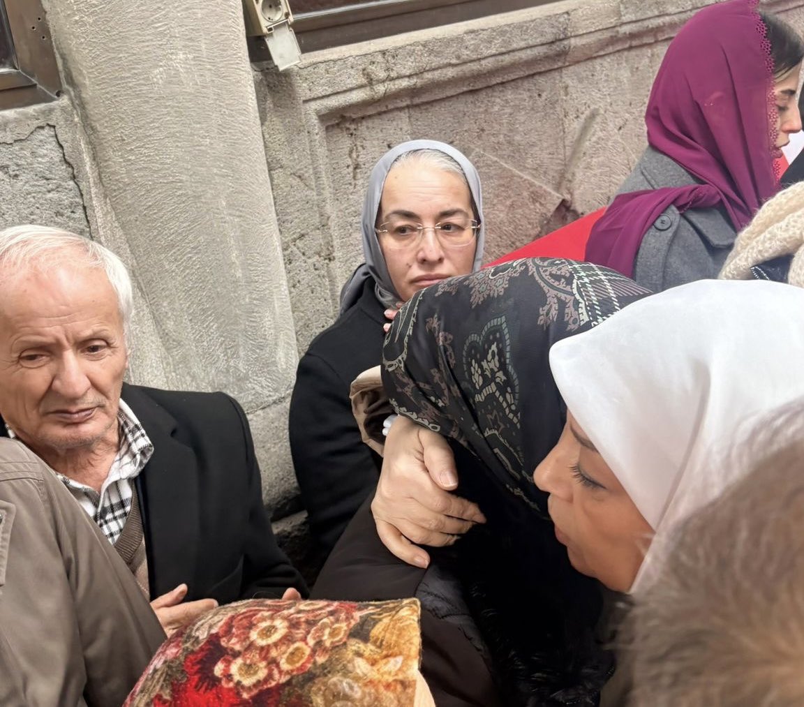 AK Parti Genel Merkez Yerel Yönetimler Başkan Yardımcımız, 25. ve 26. Dönem Trabzon Milletvekilimiz Ayşe Sula Köseoğlu’nun muhterem eşi Mustafa Köseoğlu’nu Hakk’a uğurladık.

Merhuma Yüce Rabbimden rahmet; başta kıymetli kardeşim Ayşe olmak üzere pırlantaları Beyza’ya ve