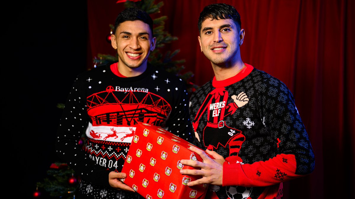 bayer04_es's tweet image. 🎁🎅🏼🎄

#SomosBayer04 ❤️🖤